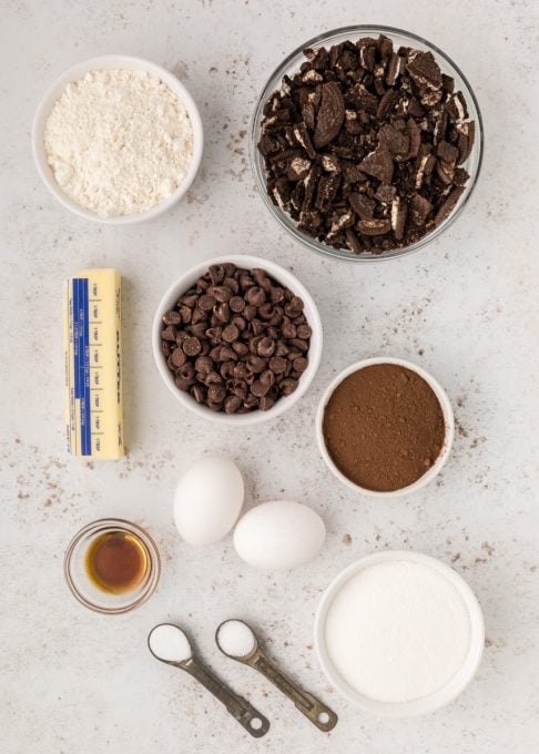 Ingredients for Oreo Brownies.
